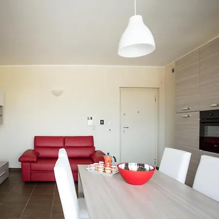 Claudia Int. V - Appartement Pineto