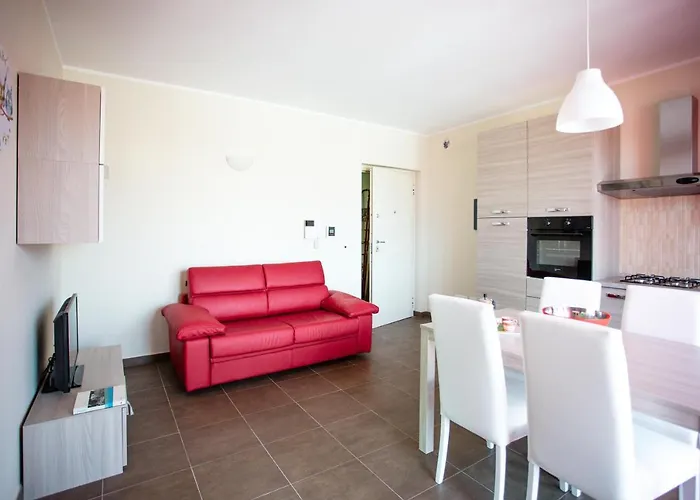 Claudia Int. V - * Pineto