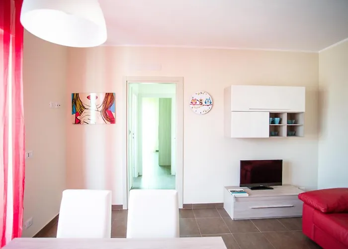 Claudia Int. V - * Pineto